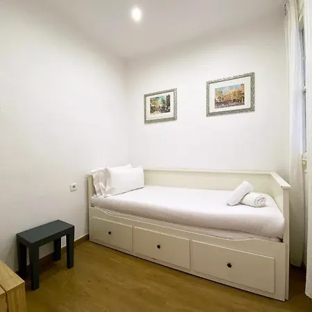U-nique Sagrada Familia Iii Apartment Barcelona